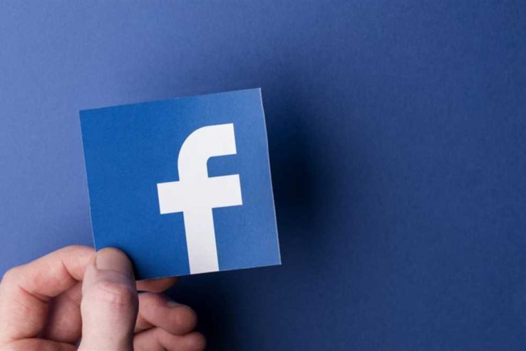 قيود جديدة على استخدام المراهقين لـ «فيسبوك» و«إنستغرام»