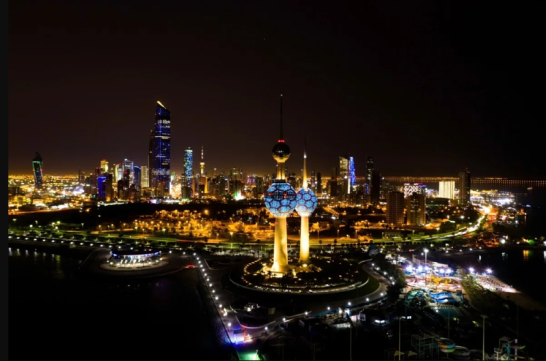 الكويت تحتفل غدا بالذكرى الـ 20 لإعلانها حليفًا استراتيجيًا من قبل الولايات المتحدة من خارج الناتو