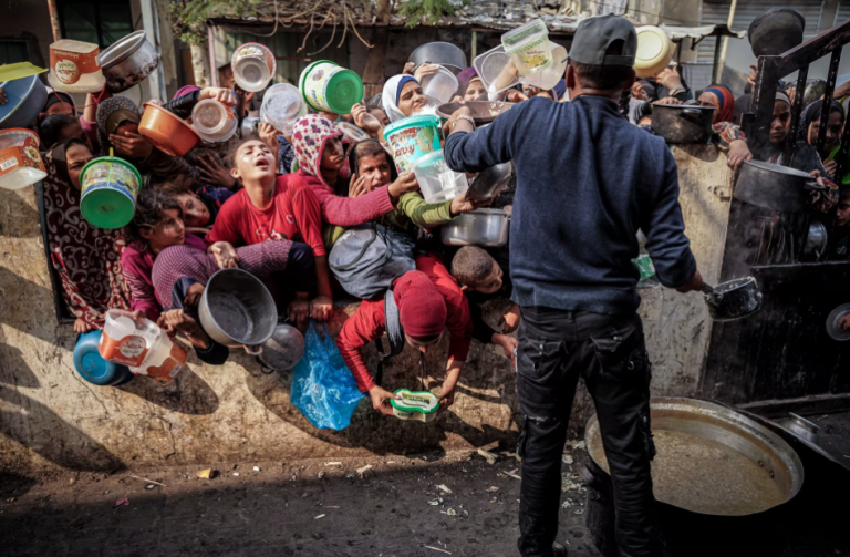 إسرائيل تكشف.. هذا المكان الذي سينتقل له نازحو رفح