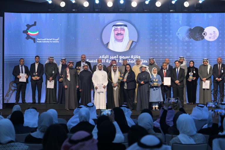 وزير التجارة : الكويت تتطلع لخلق قطاع صناعي قوي ومتطور إيمانا بأهمية التوسع بالقاعدة الصناعية والإنتاجية